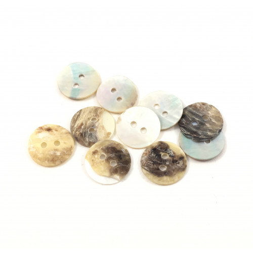 Natural mussel shell button with two holes*